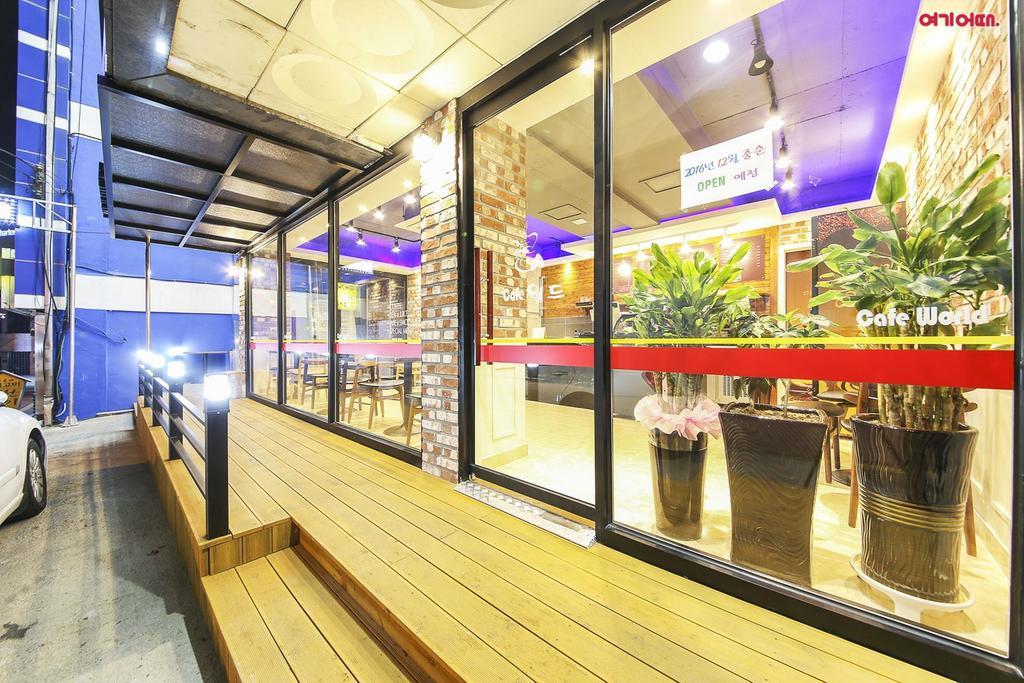 World Hotel Chuncheon Esterno foto