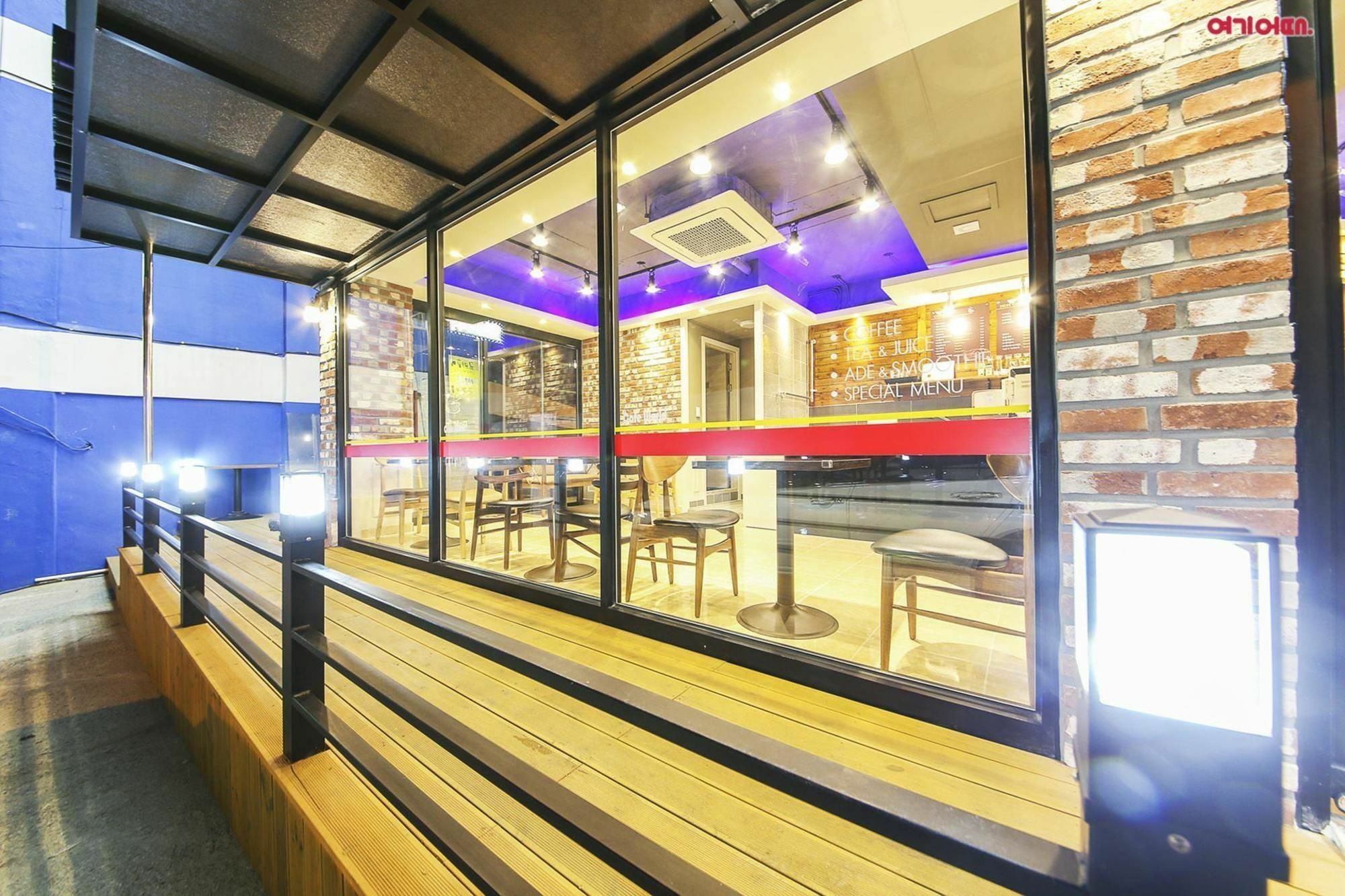 World Hotel Chuncheon Esterno foto