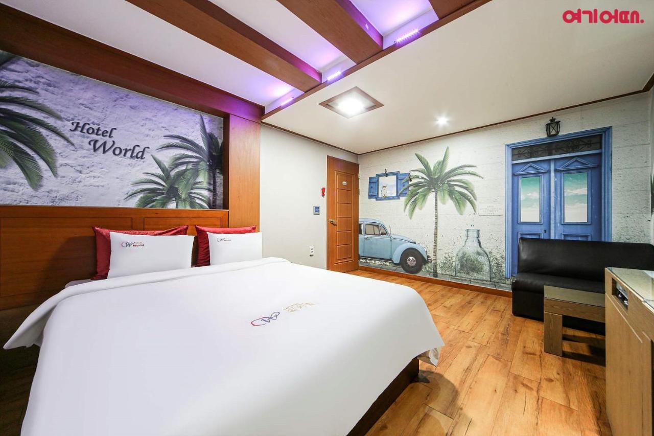 World Hotel Chuncheon Esterno foto